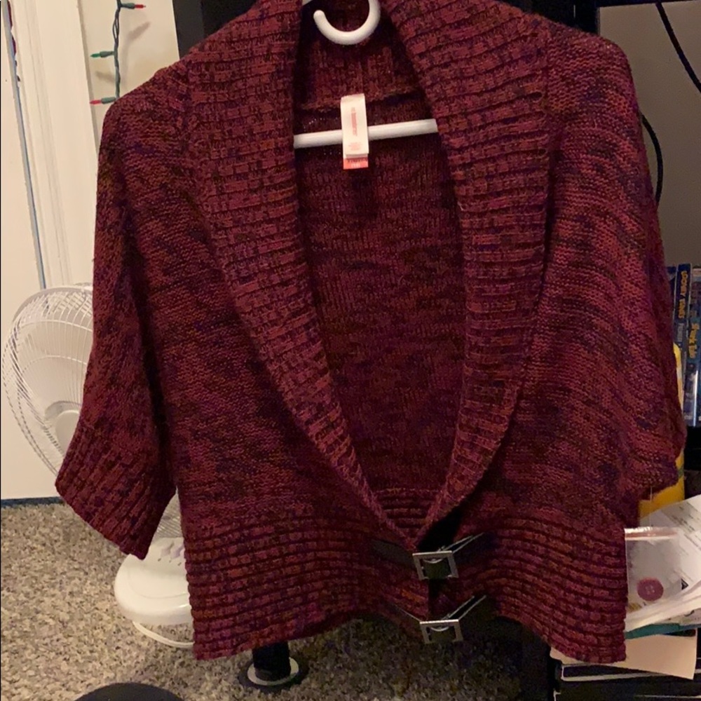 Sweater/Cover-up/Vest